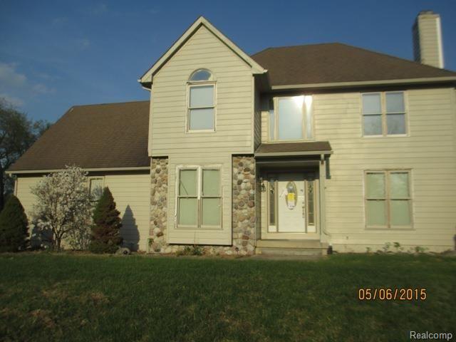 1940 Moffat Road Leonard, MI 48367 - Photo 1 of 19