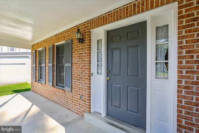 $3,650 | 18518 Gingerbread Lane, Gaithersburg, MD 20877