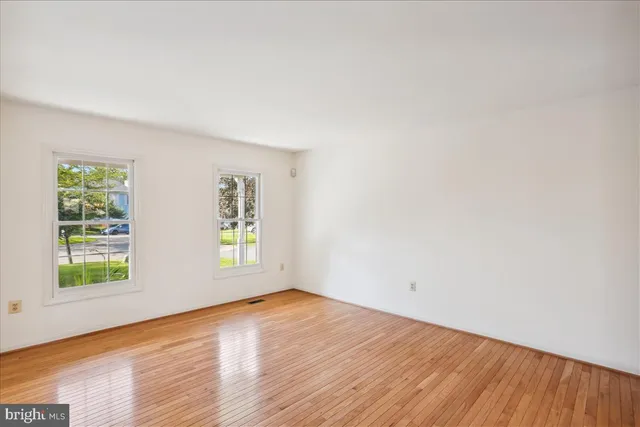 $3,650 | 18518 Gingerbread Lane, Gaithersburg, MD 20877