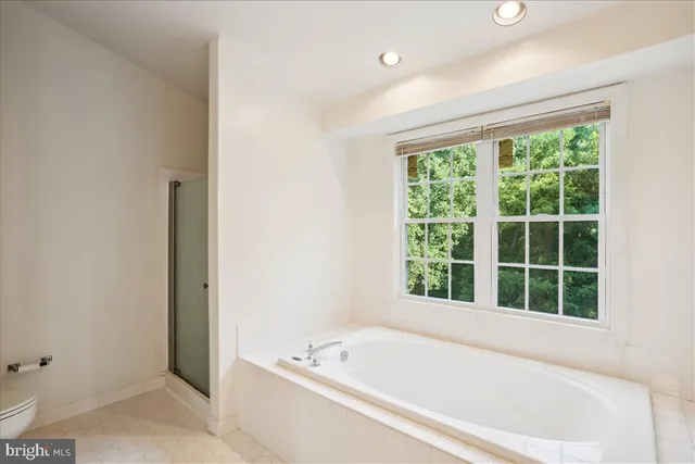 $3,650 | 18518 Gingerbread Lane, Gaithersburg, MD 20877