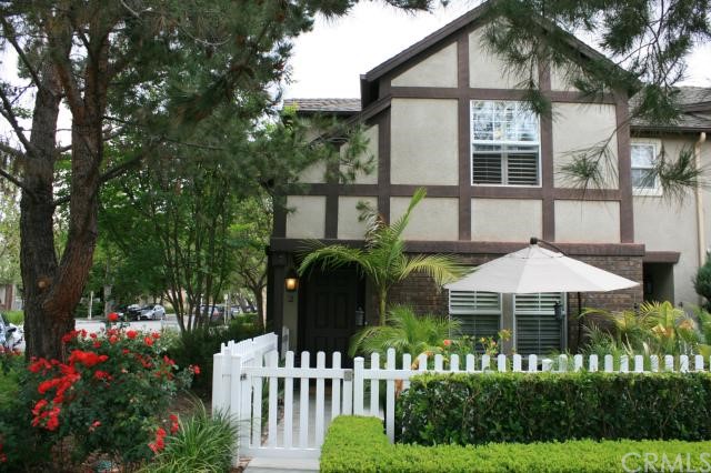 Desirable End Unit with beautiful gated patio