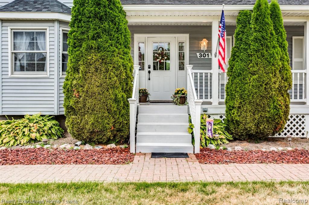 301 Pine Ridge Road St. Clair, MI 48079 - Photo 14 of 72