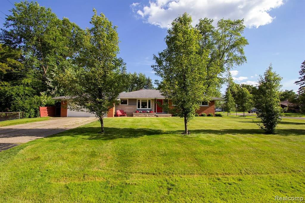 31949 Farmersville Road Farmington Hills, MI 48334 - Photo 31 of 32