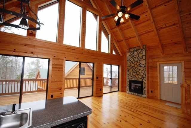 121 Briar Court, Unit HARBOR Seneca, SC 29672 - Photo 4 of 24 Gallery Image 4