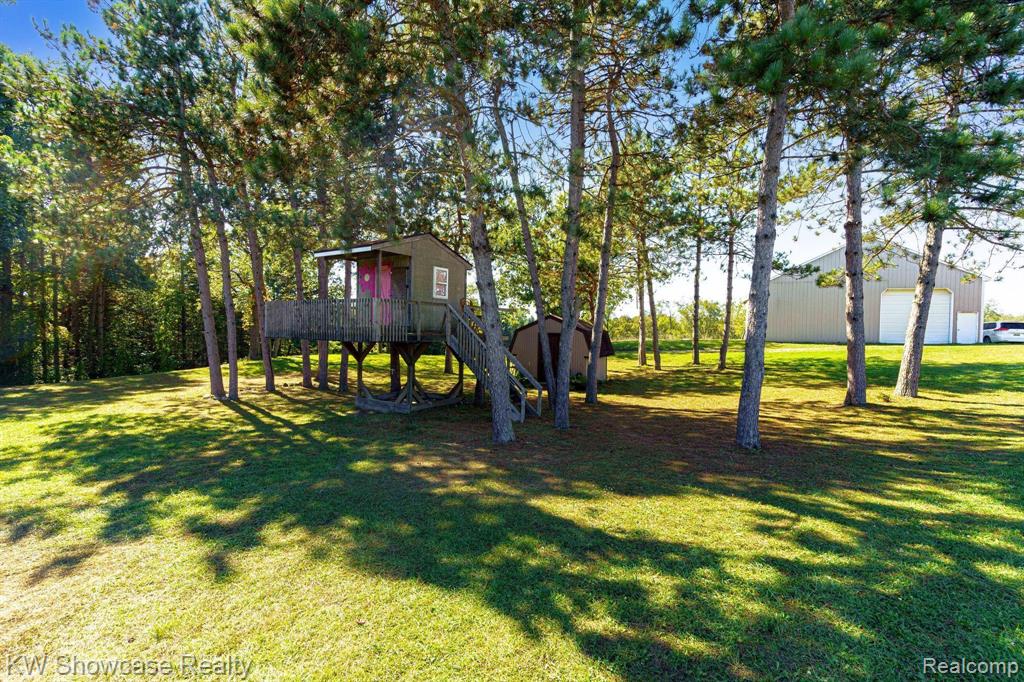 6575 Ridgewood Road Clarkston, MI 48346 - Photo 8 of 58