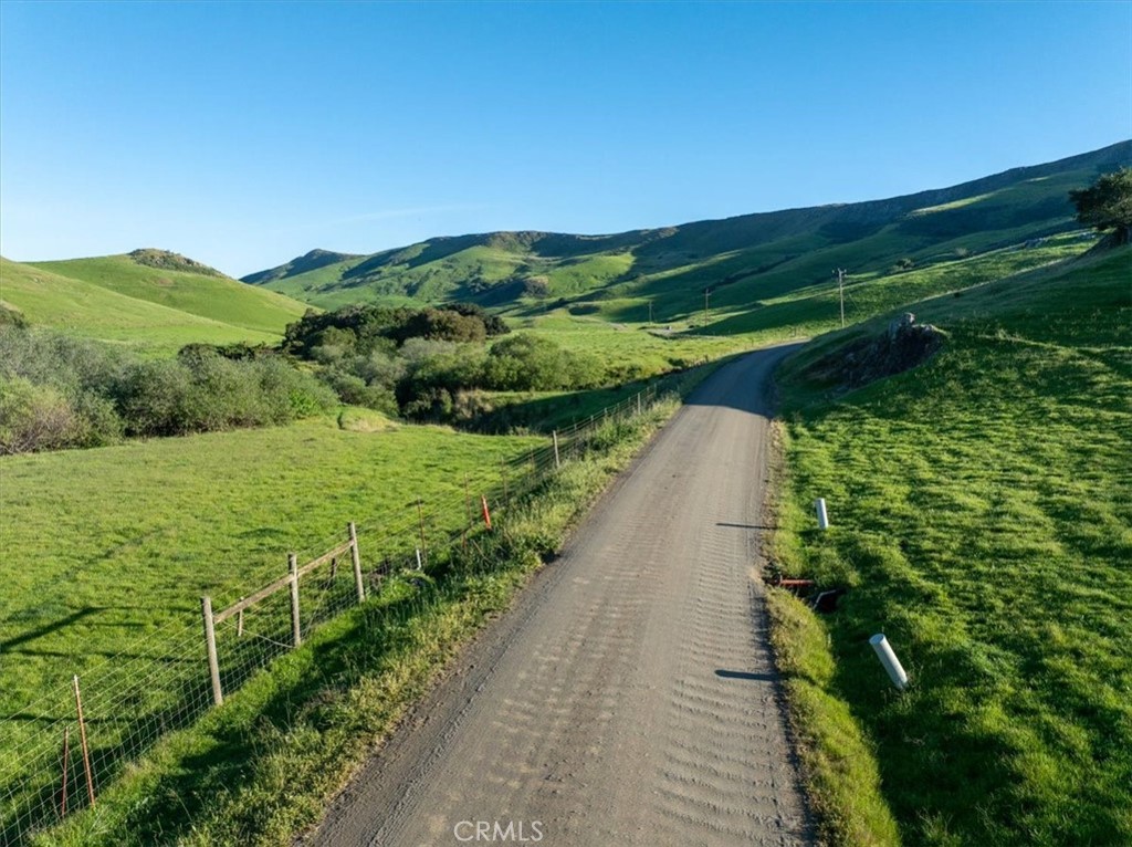 1677 Rising Star Place Cayucos, CA 93430 - Photo 11 of 64