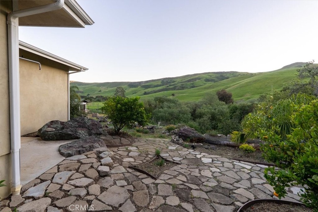 1677 Rising Star Place Cayucos, CA 93430 - Photo 41 of 64