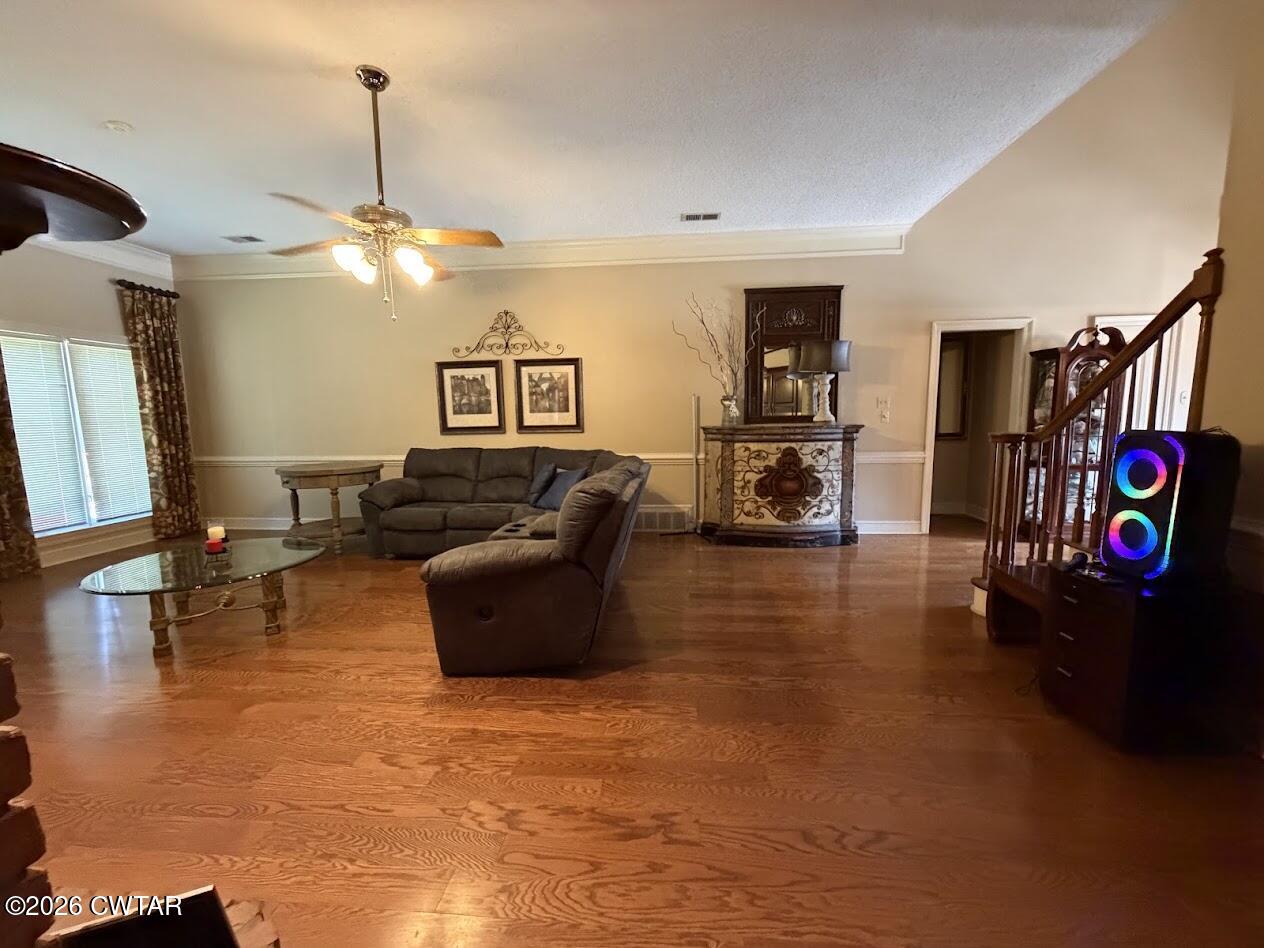 9770 Frank Road Germantown, TN 38139 - Photo 28 of 61 Living Room2