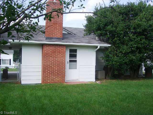 304 East Dalton Road King, NC 27021 - Photo 2 of 7 Other.