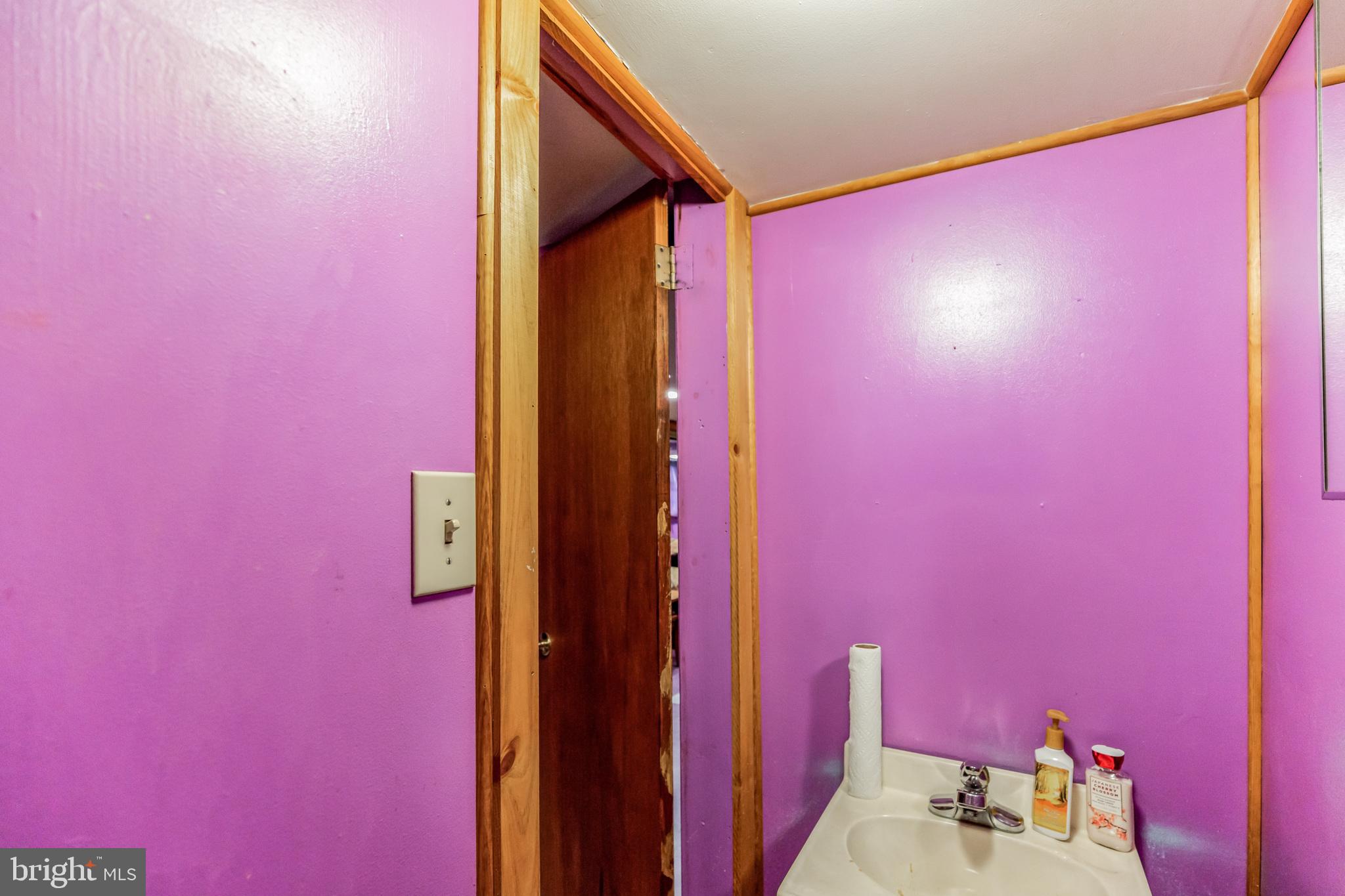 1249 Edgehill Road Darby, PA 19023 - Photo 24 of 25 Basement Powder Room