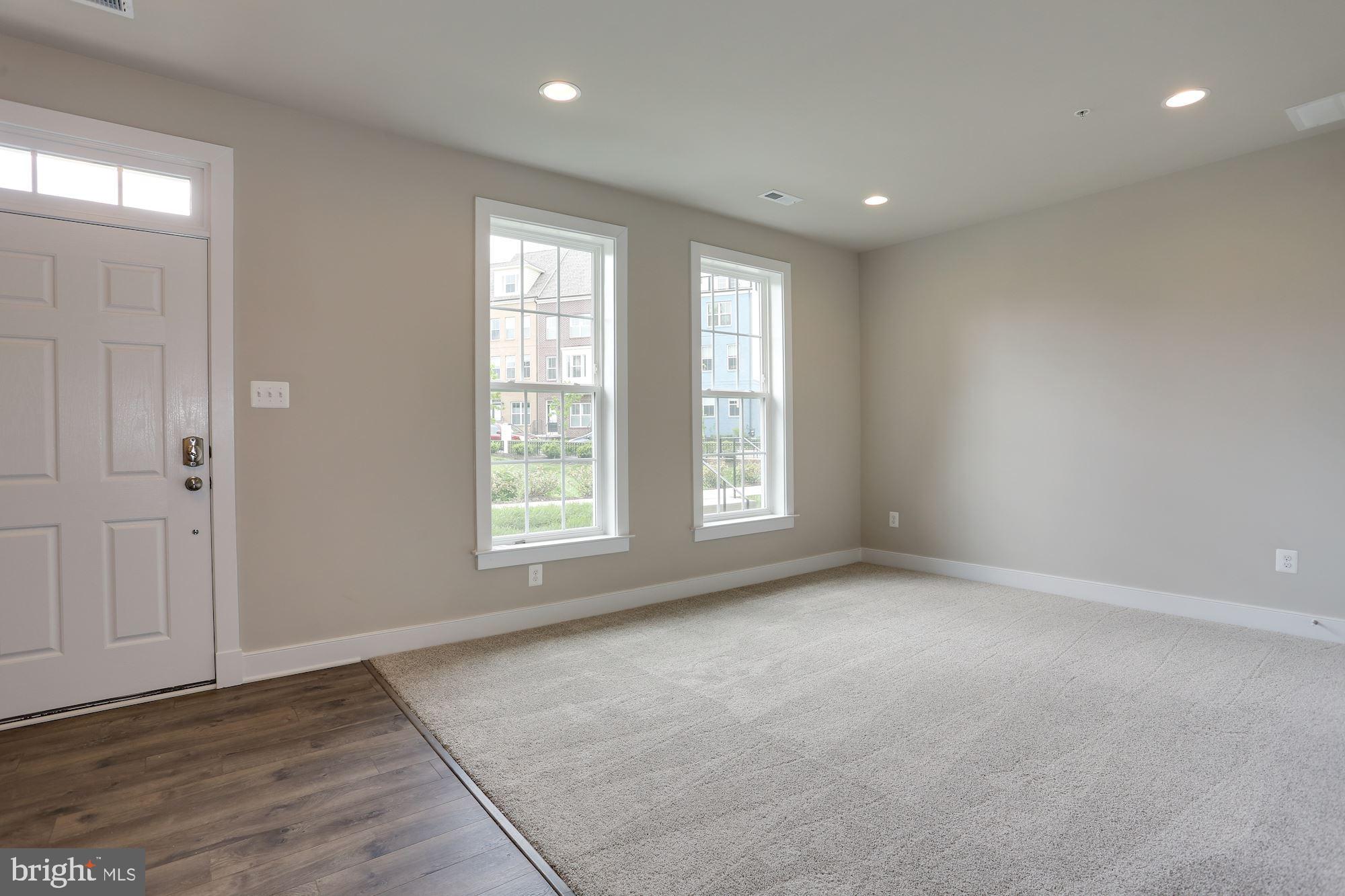 147 Klee Alley Silver Spring, MD 20906 - Photo 4 of 30