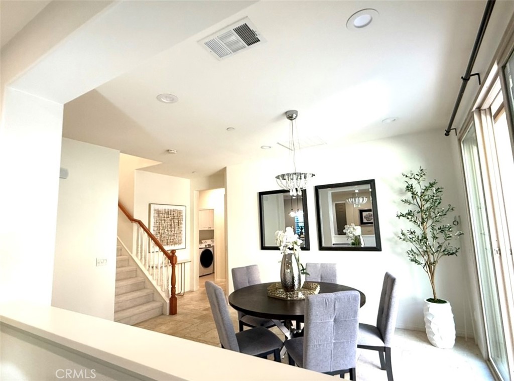 37 Roycroft Irvine, CA 92620 - Photo 4 of 14