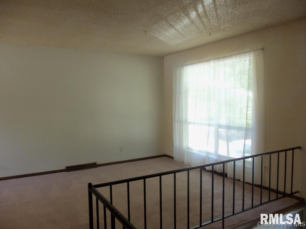 1836 Denton Street Springfield, IL 62702 - Photo 3 of 13