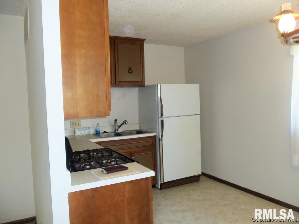1836 Denton Street Springfield, IL 62702 - Photo 5 of 13