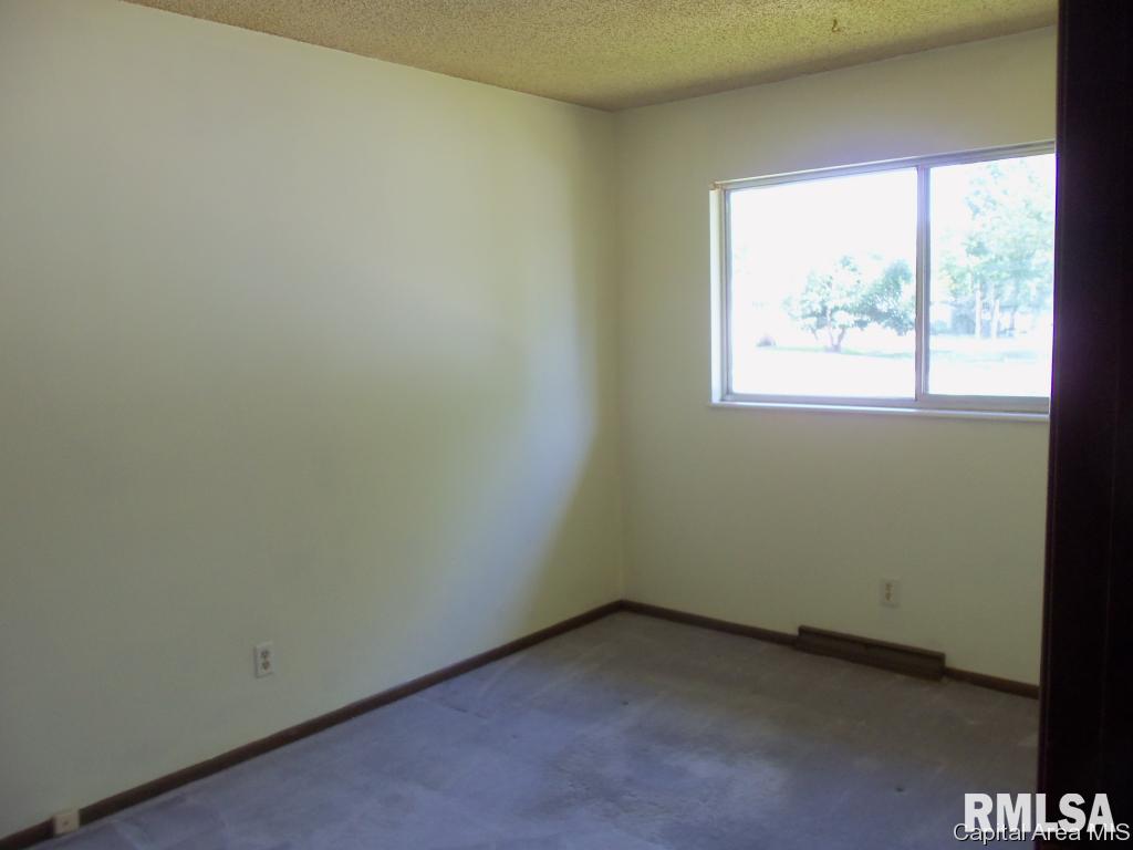 1836 Denton Street Springfield, IL 62702 - Photo 7 of 13