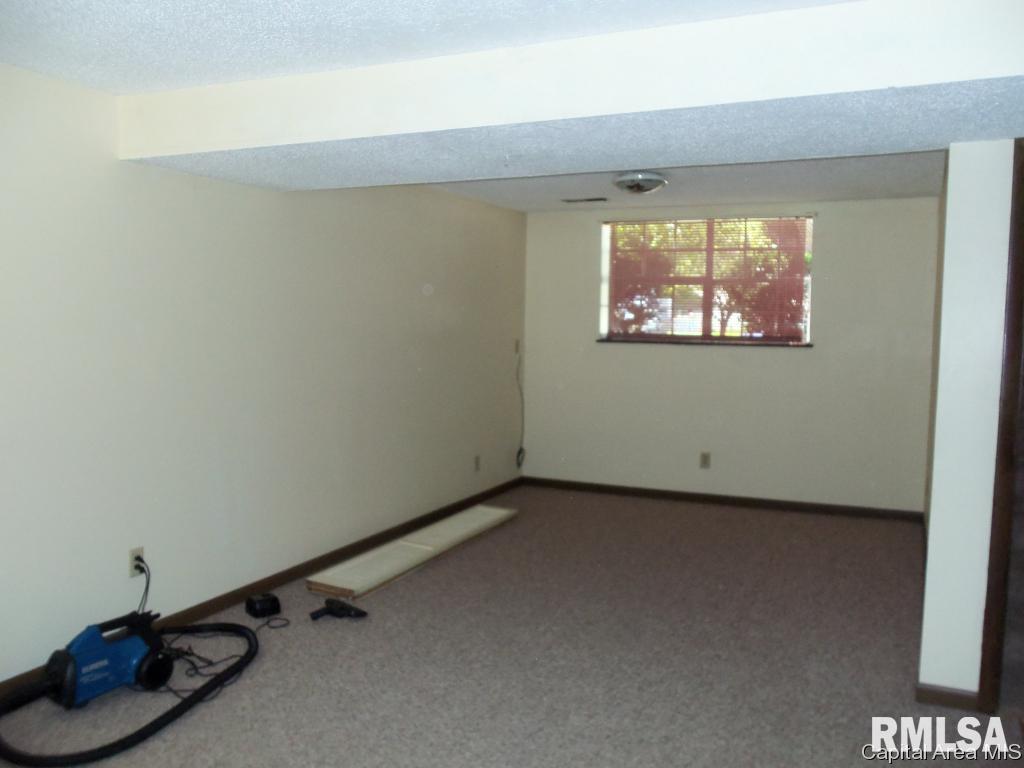 1836 Denton Street Springfield, IL 62702 - Photo 9 of 13