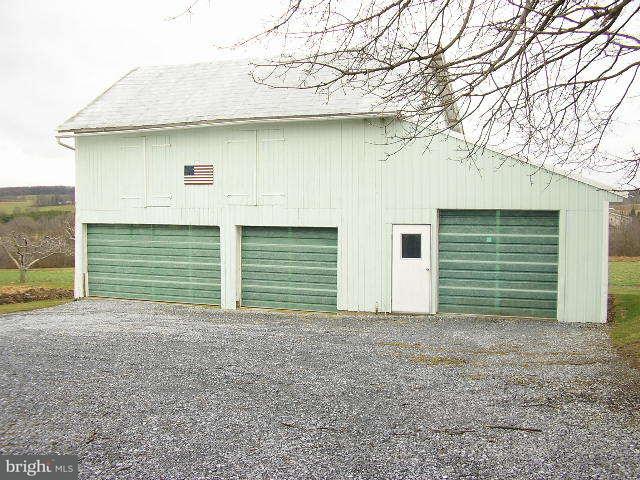 1546 Mt Zion Road Lebanon, PA 17046 - Photo 5 of 29 Gallery Image 5