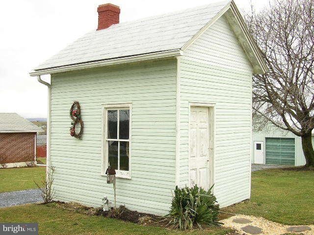 1546 Mt Zion Road Lebanon, PA 17046 - Photo 6 of 29 Gallery Image 6