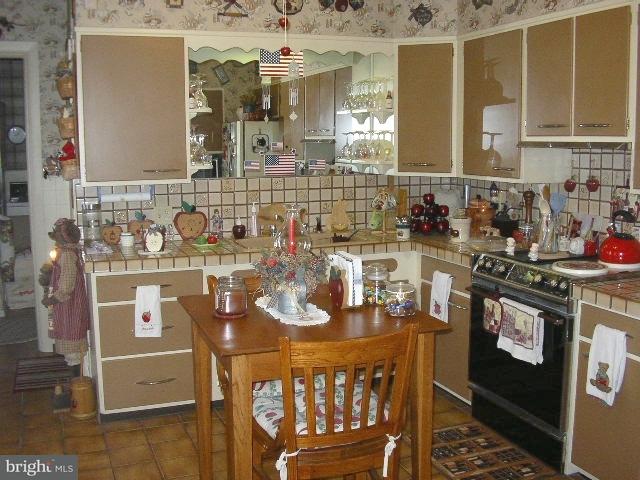 1546 Mt Zion Road Lebanon, PA 17046 - Photo 7 of 29 Gallery Image 7