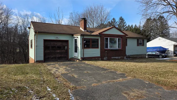$130,000 | 44 Brookside Avenue West, Apalachin, NY 13732