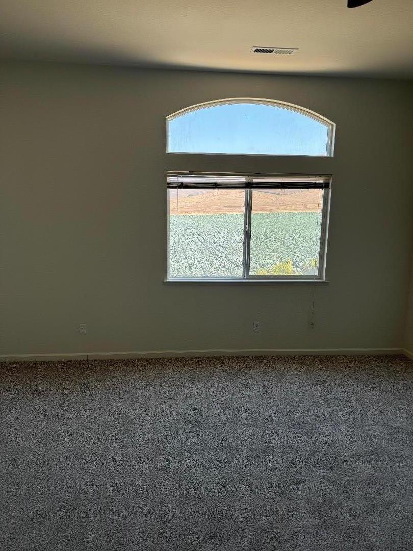 949 Terraza Street Soledad, CA 93960 - Photo 26 of 38 an empty room with a window