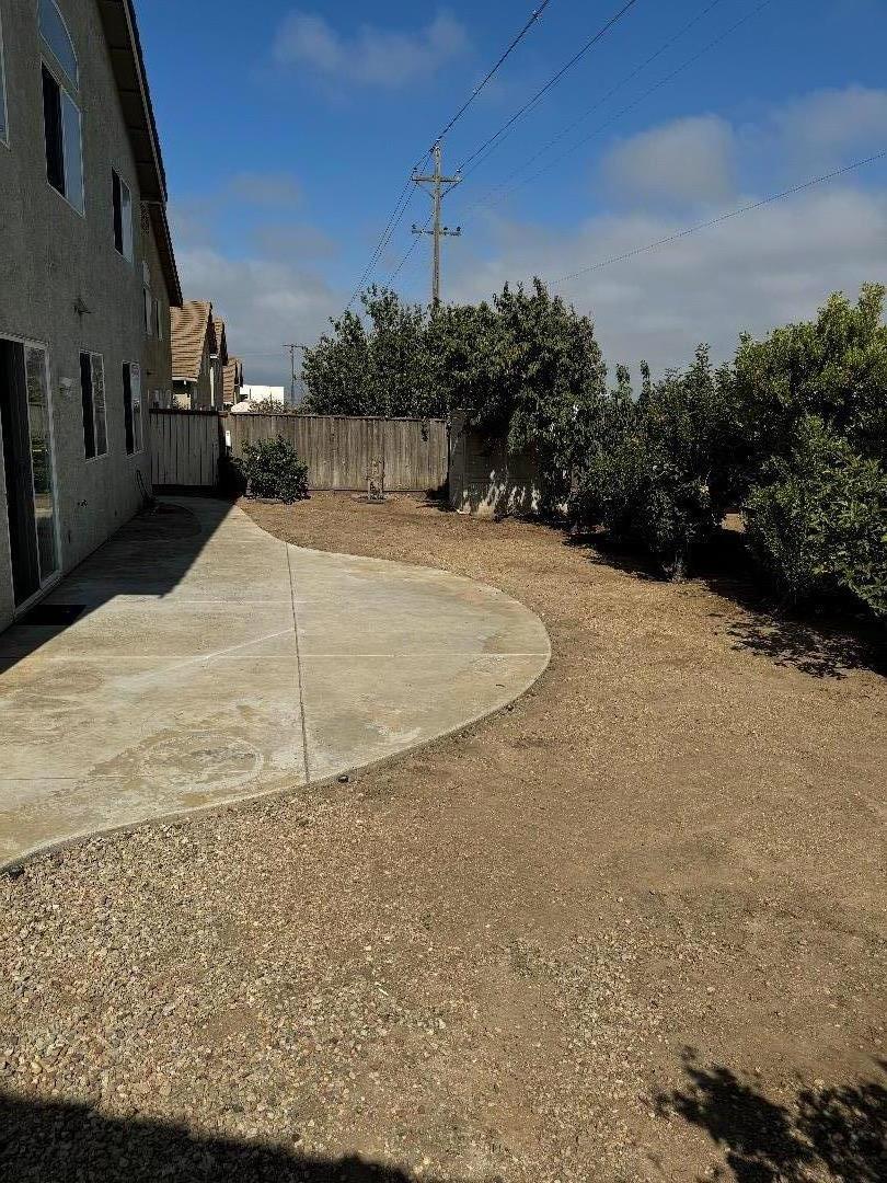 949 Terraza Street Soledad, CA 93960 - Photo 33 of 38 a view of a backyard of the house
