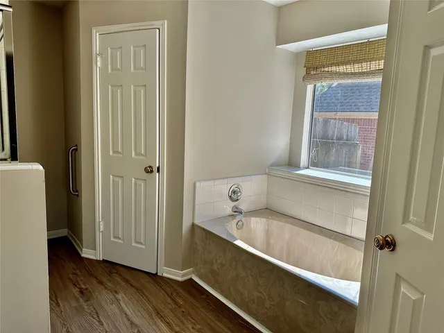 $2,000 | 7114 River Mill Drive, Spring, TX 77379