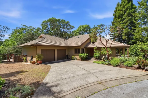 $1,375,000 | 4730 Woodcliff Court, Santa Rosa, CA 95405