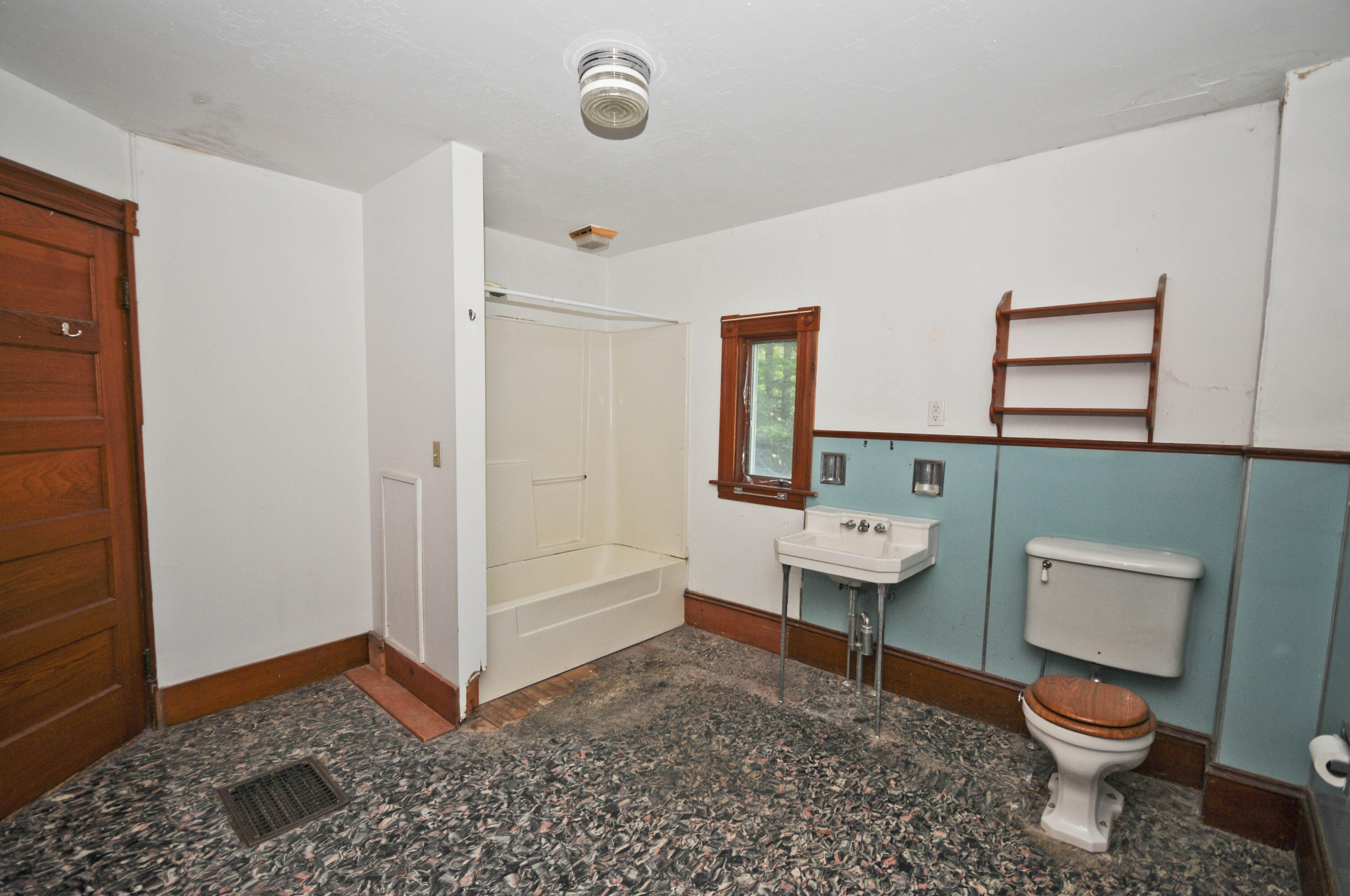 18 Main Street Franklin, ME 04634 - Photo 25 of 40 DSC_0766