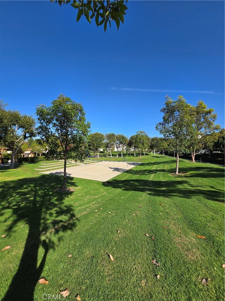 22 Exeter, Unit 23 Irvine, CA 92612 - Photo 31 of 34