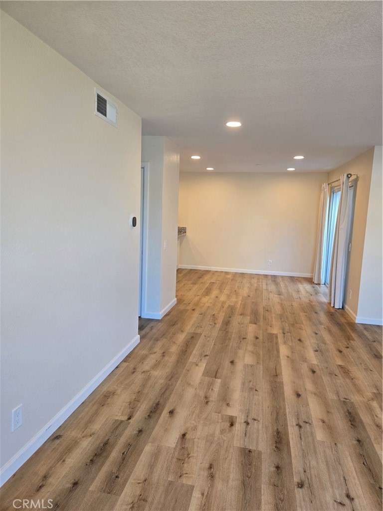 22 Exeter, Unit 23 Irvine, CA 92612 - Photo 6 of 34