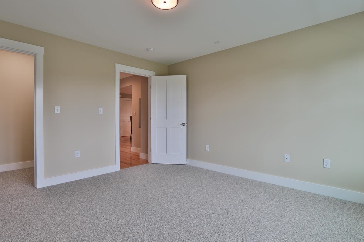 26 North Main Street, Unit 7 Mont Vernon, NH 03057 - Photo 14 of 51