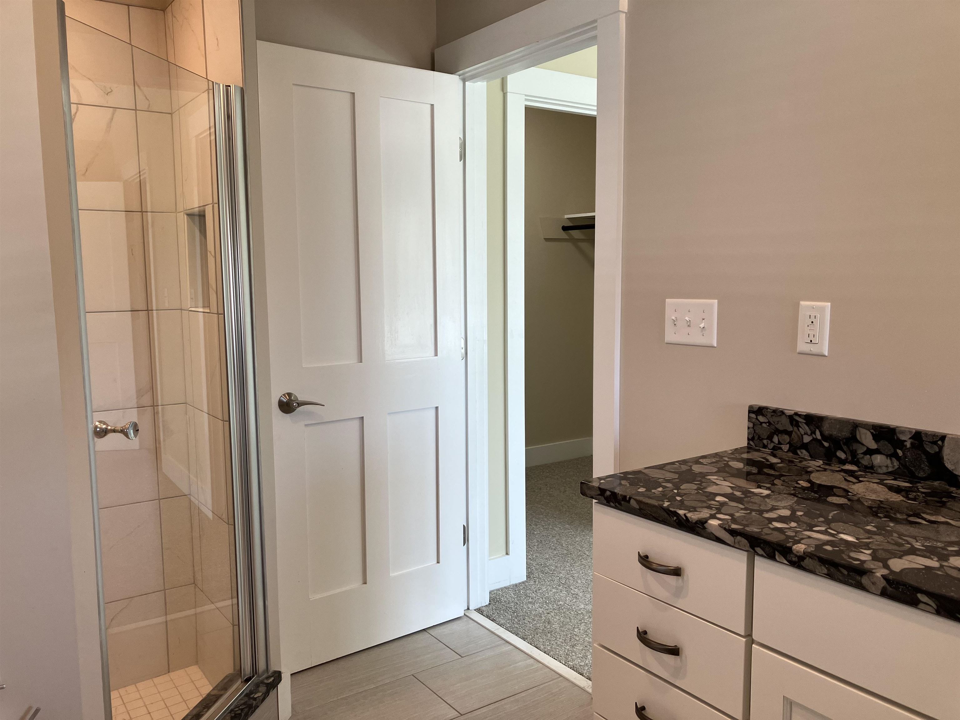 26 North Main Street, Unit 7 Mont Vernon, NH 03057 - Photo 15 of 51