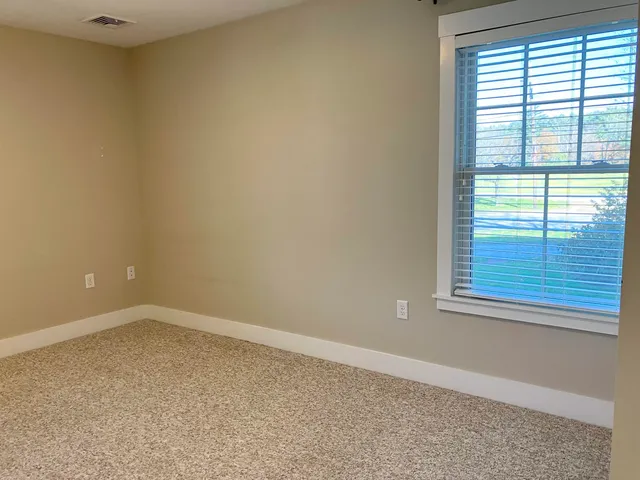 $596,000 | 26 North Main Street, Unit 7, Mont Vernon, NH 03057