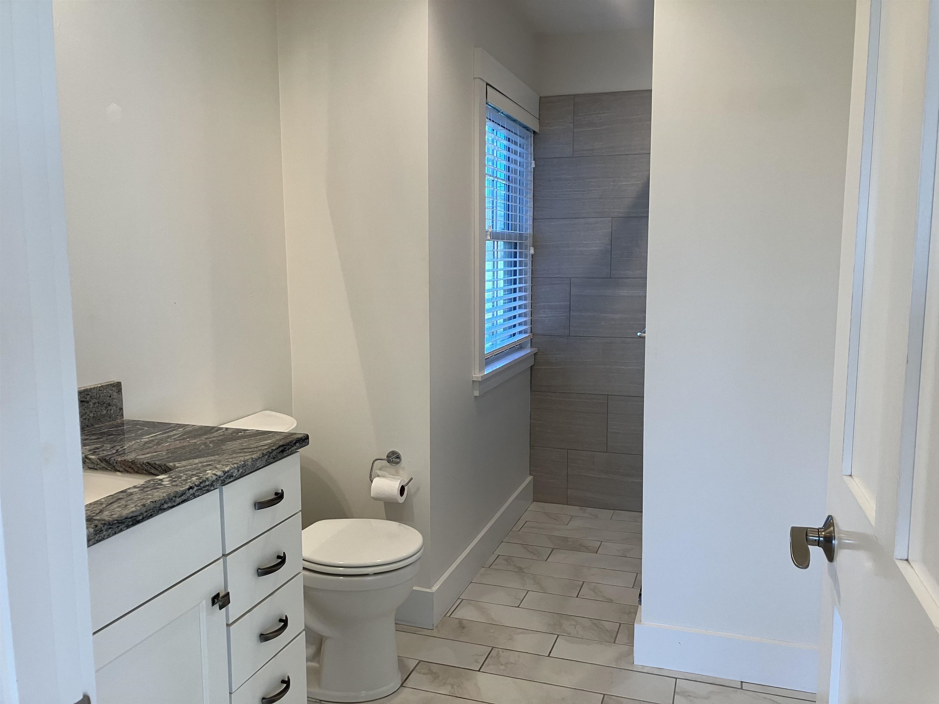 26 North Main Street, Unit 7 Mont Vernon, NH 03057 - Photo 20 of 51