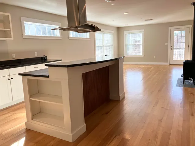 $596,000 | 26 North Main Street, Unit 7, Mont Vernon, NH 03057