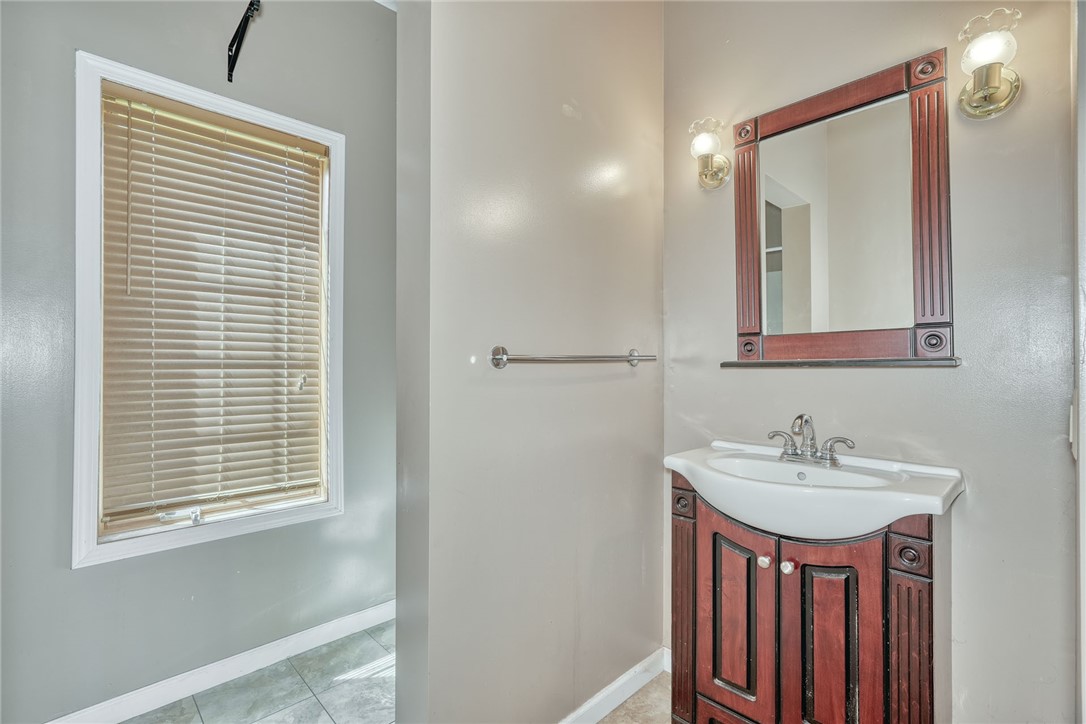 10 Alder Beach Road Parma, NY 14468 - Photo 35 of 49