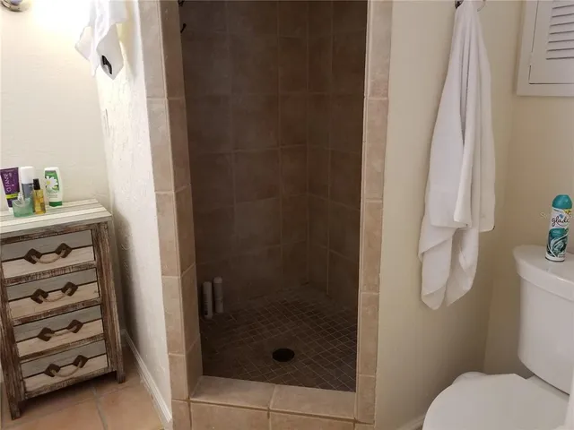 $3,000 | 2745 Cardwell Way, Sarasota, FL 34231