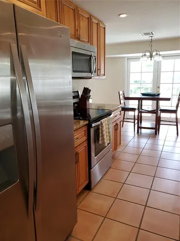 $3,000 | 2745 Cardwell Way, Sarasota, FL 34231