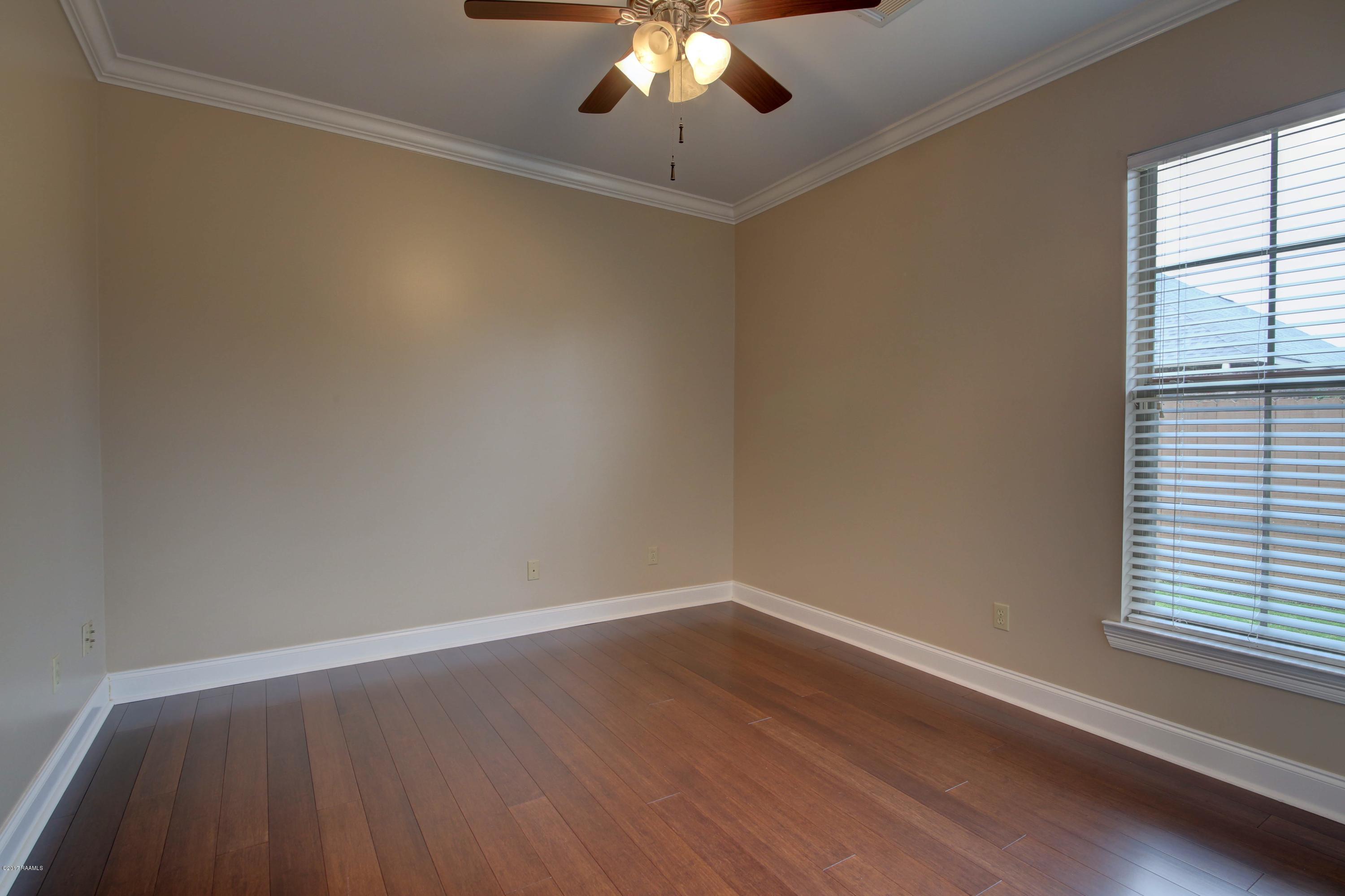 2104 Bonin Road Youngsville, LA 70592 - Photo 24 of 32 Gallery Image 24