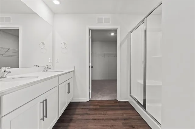 $389,990 | 614 Fallen Leaf Drive, Belton, MO 64012