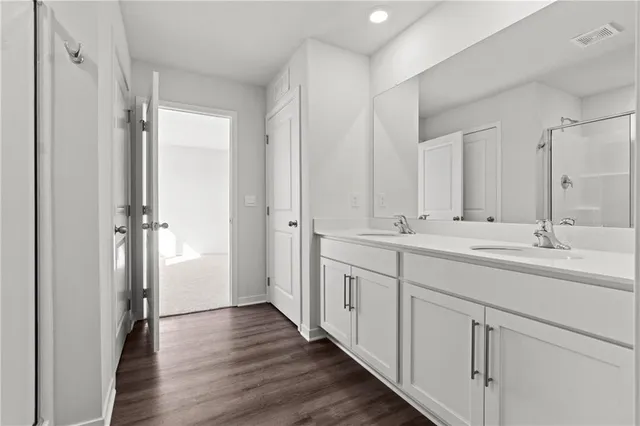 $399,990 | 614 Fallen Leaf Drive, Belton, MO 64012