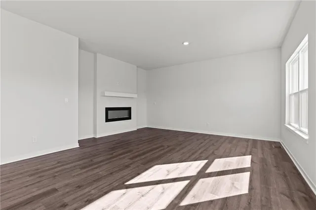 $399,990 | 614 Fallen Leaf Drive, Belton, MO 64012