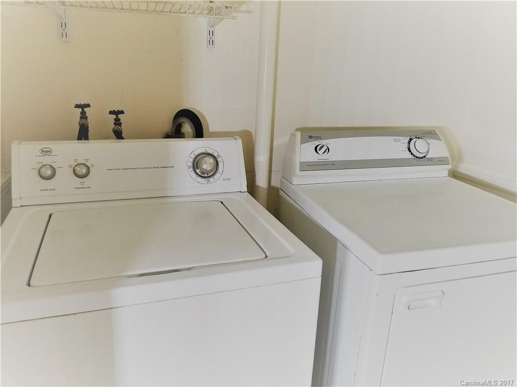 453 Deaverview Road Asheville, NC 28806 - Photo 18 of 24 Gallery Image 18