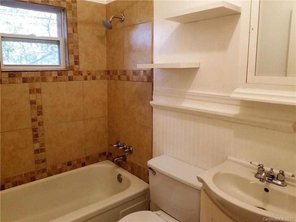 453 Deaverview Road Asheville, NC 28806 - Photo 7 of 24 Gallery Image 7