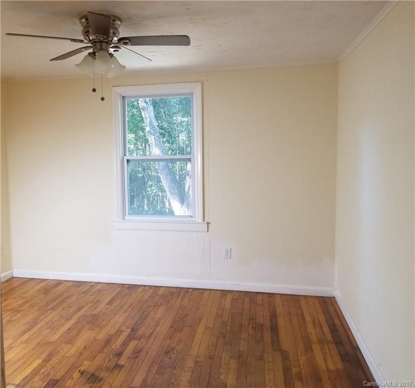 453 Deaverview Road Asheville, NC 28806 - Photo 9 of 24 Gallery Image 9