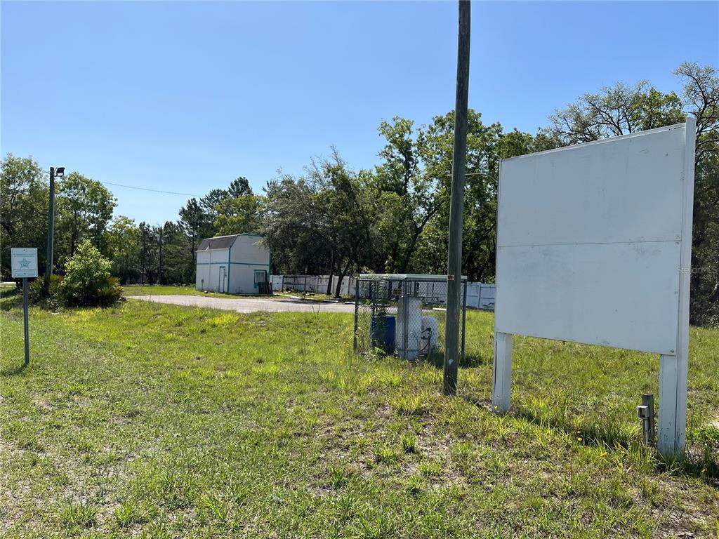 18132 Commercial Way Weeki Wachee, FL 34614 - Photo 18 of 22