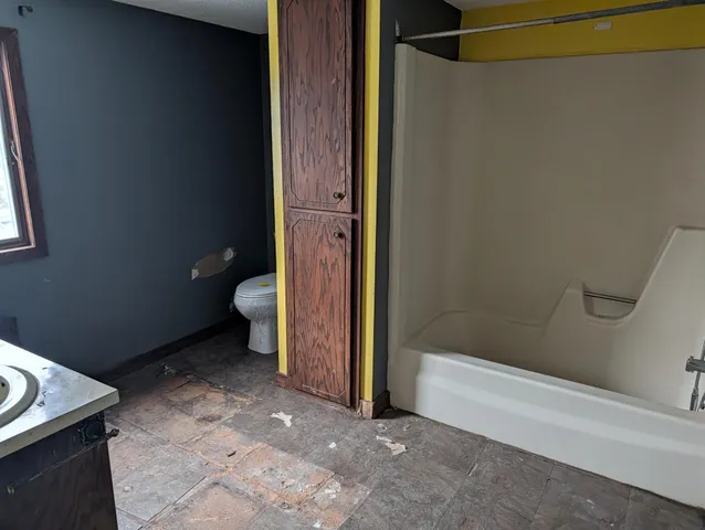 $129,000 | 740 East Broadway, Plainview, MN 55964