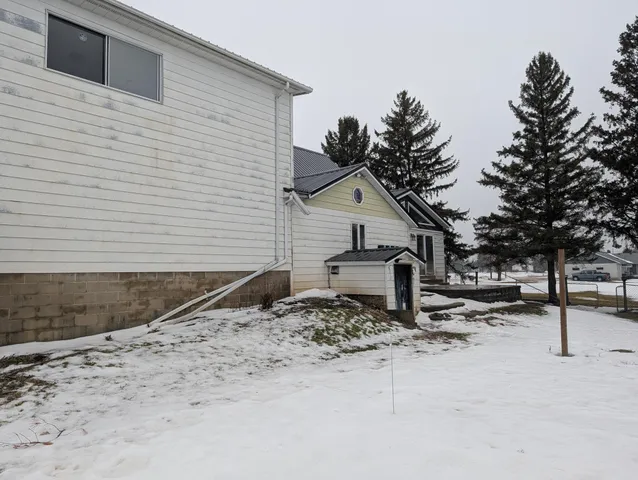 $129,000 | 740 East Broadway, Plainview, MN 55964