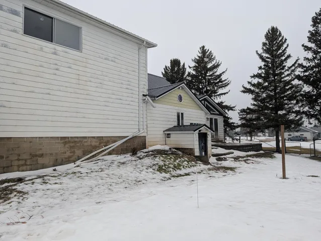 $129,000 | 740 East Broadway, Plainview, MN 55964